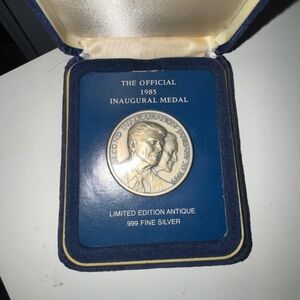 1985 Ronald Reagan Antique Silver Official Inaugural medal